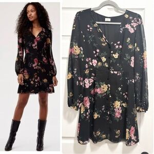 Aritzia Wilfred Nazaire Mini Dress Black Floral Long Sleeve Button Front Size 2